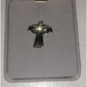 Vintage CHRISTIAN CROSS With PEACE DOVE Silver Tone Badge / Pin  NIB